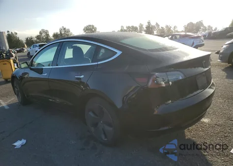 2020 Tesla Model 3 z USA, uszkodzony, nr VIN 5YJ3E1EA9LF803420